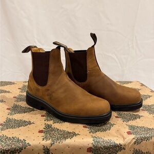 Blundstones